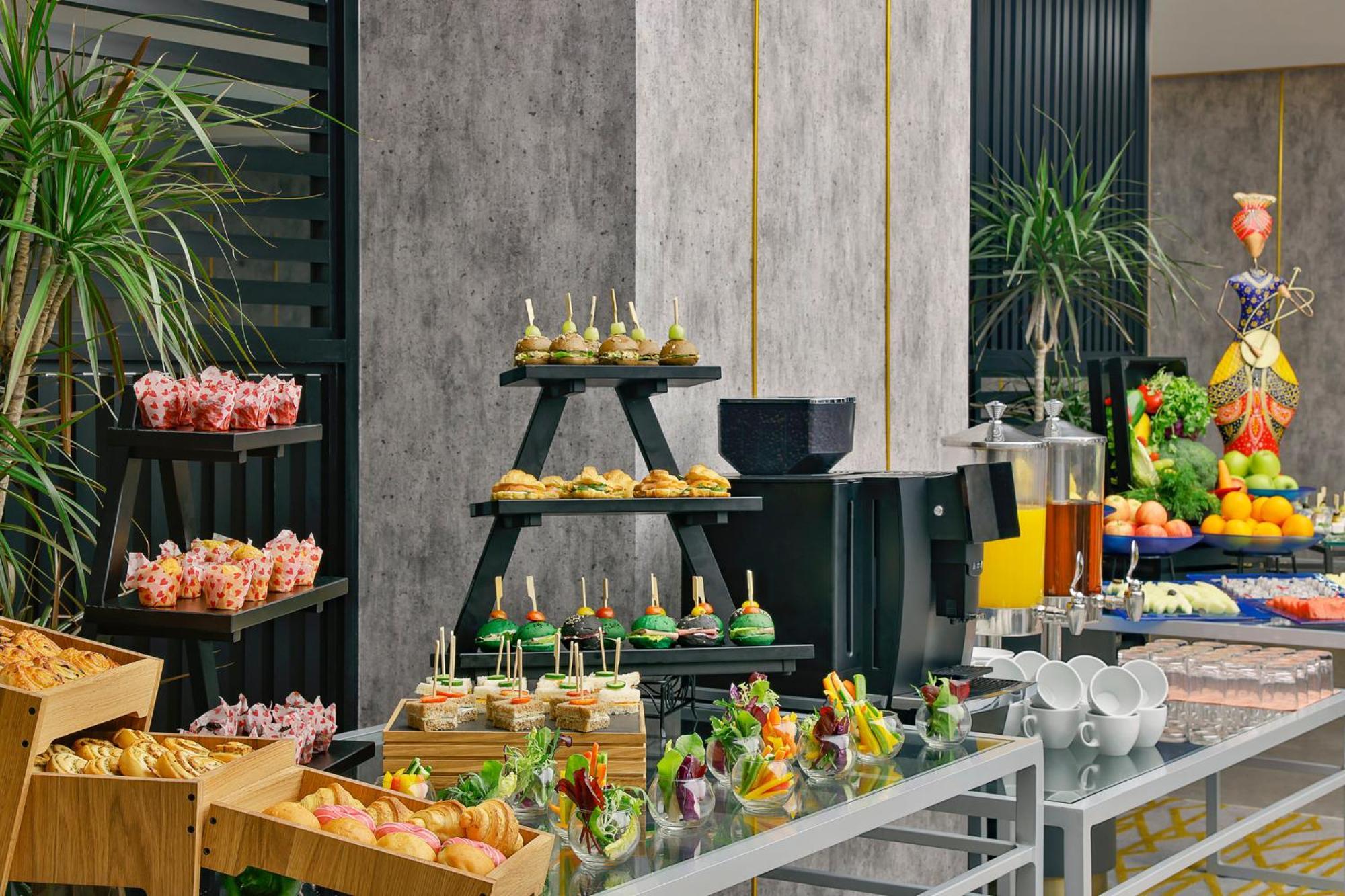 Holiday Inn & Suites - Al Khobar By Ihg Exterior photo